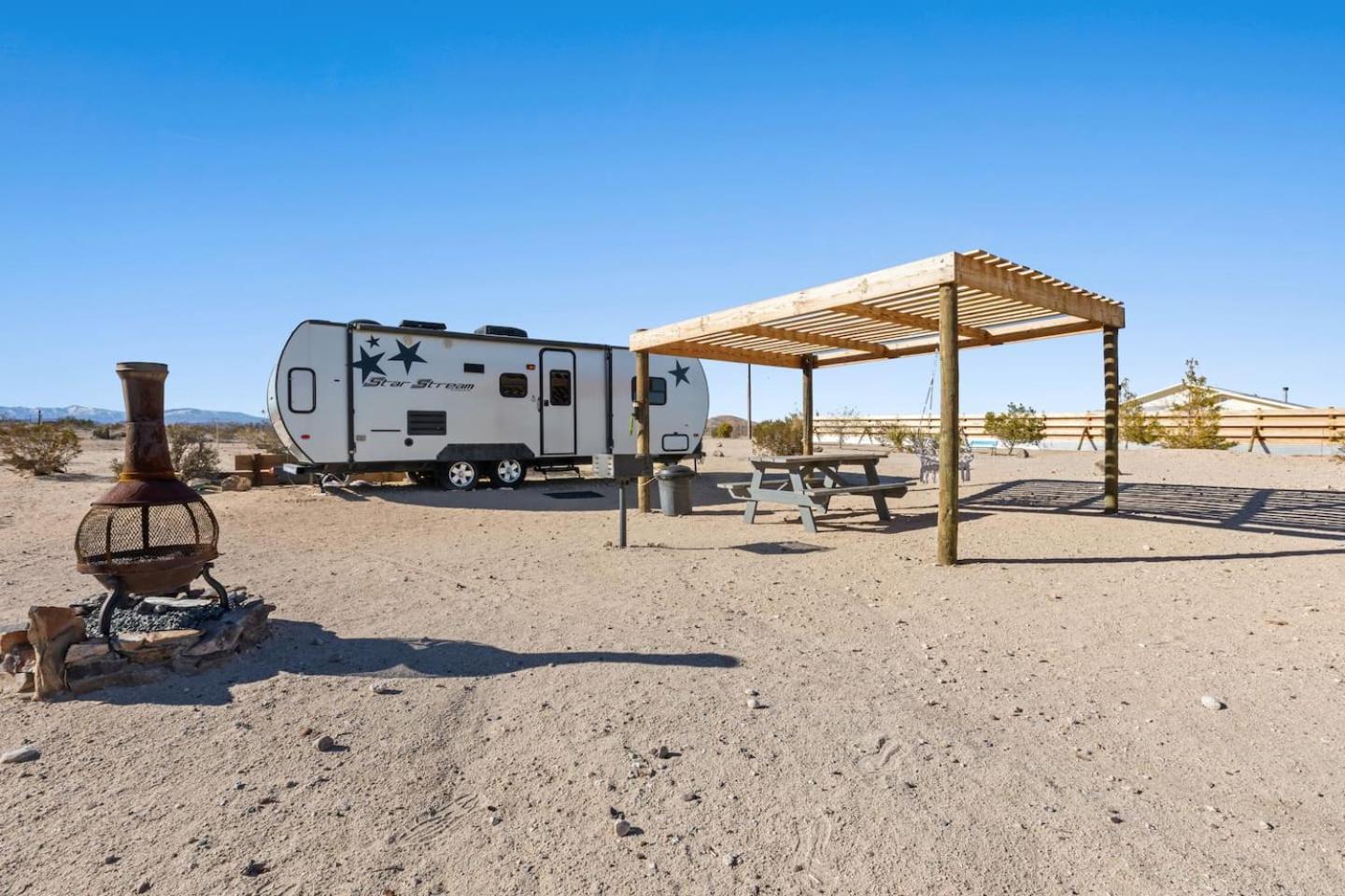 Jt Village Campground - Star Stream Joshua Tree Esterno foto